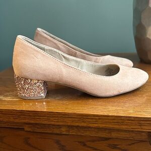 Elegant Old Navy Women's Suede Block Heel Shoes